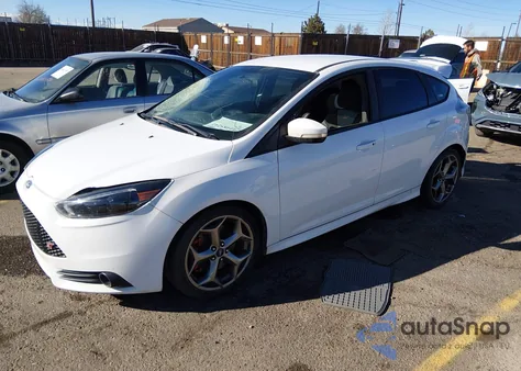 2014 Ford Focus St из США, поврежденный, VIN 1FADP3L93EL381153